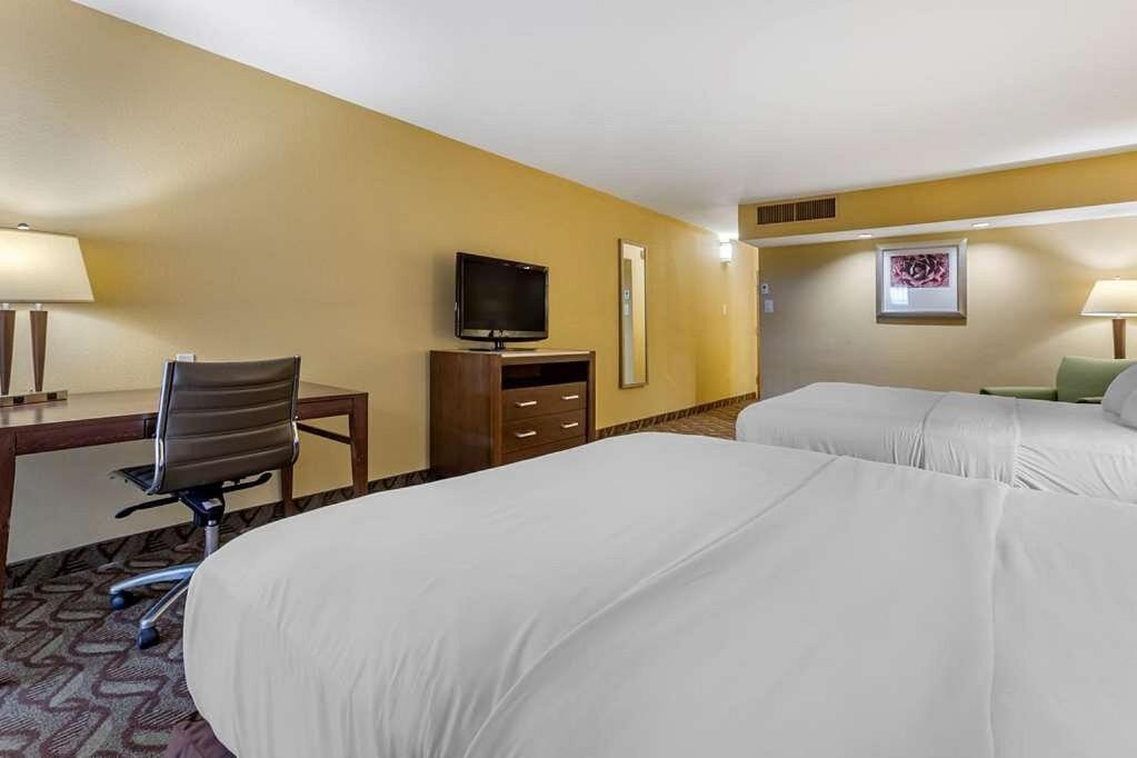 Clarion Inn & Suites, Roswell Zewnętrze zdjęcie